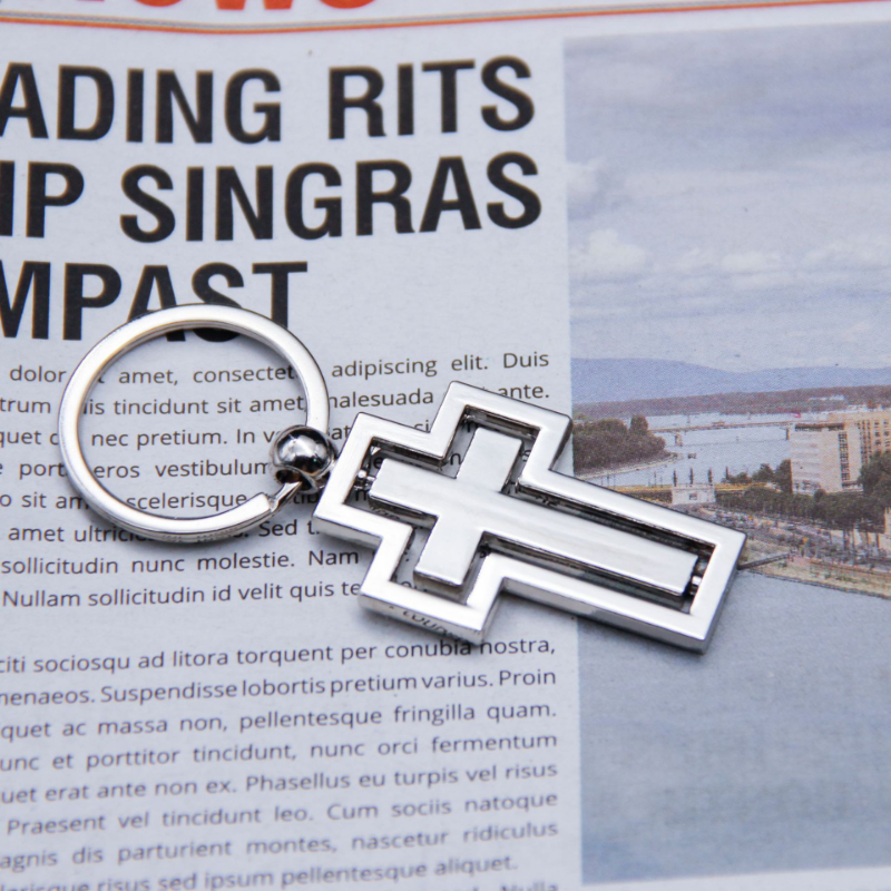Rotating Cross Alloy Key Chain