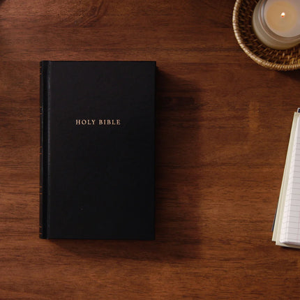 NKJV Large Print Pew Bible (Hardcover, Black)