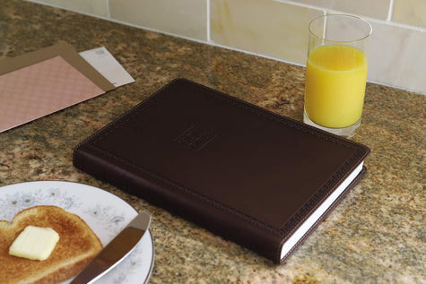 NIV Value Thinline Bible – Large Print, Brown (Black Letter Edition)