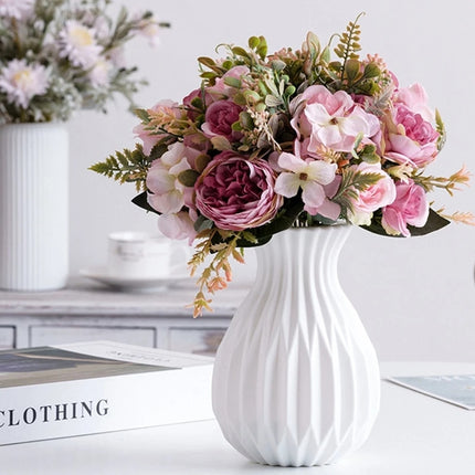 Deep Grooved Flower Vase