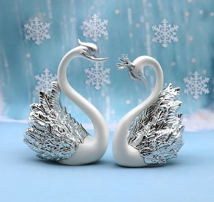 Royal Swans Ornaments (2 Pcs)