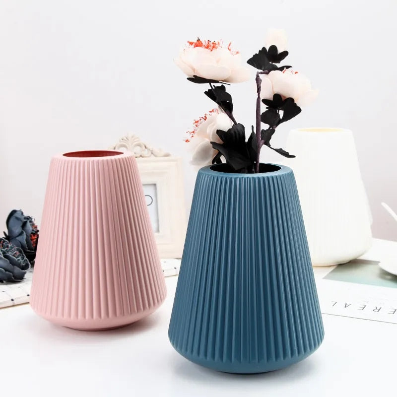 Grooved Wide-Base Vase